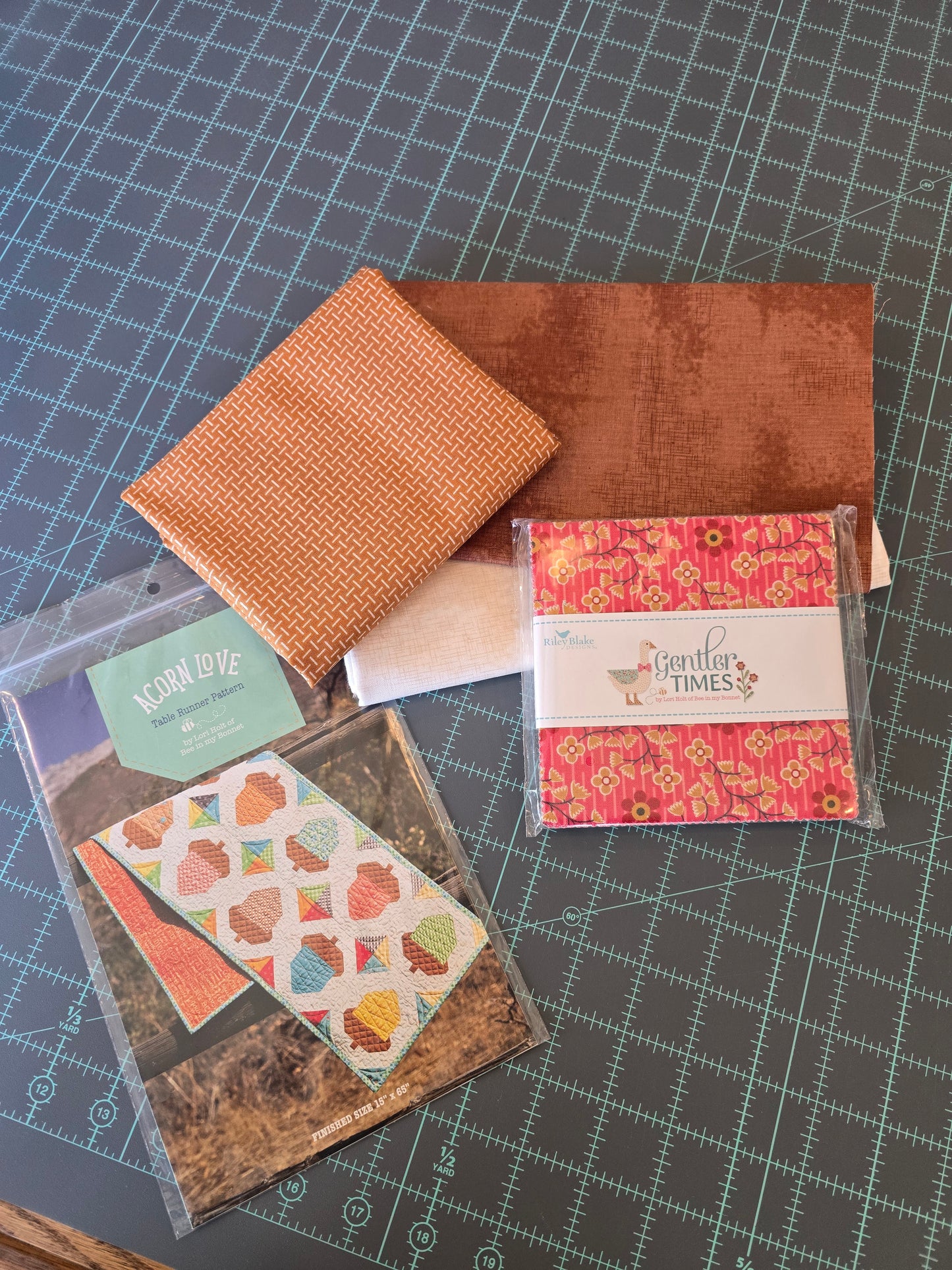 Acorn Love Table Runner Kit featuring Gentler Times by Lori Holt