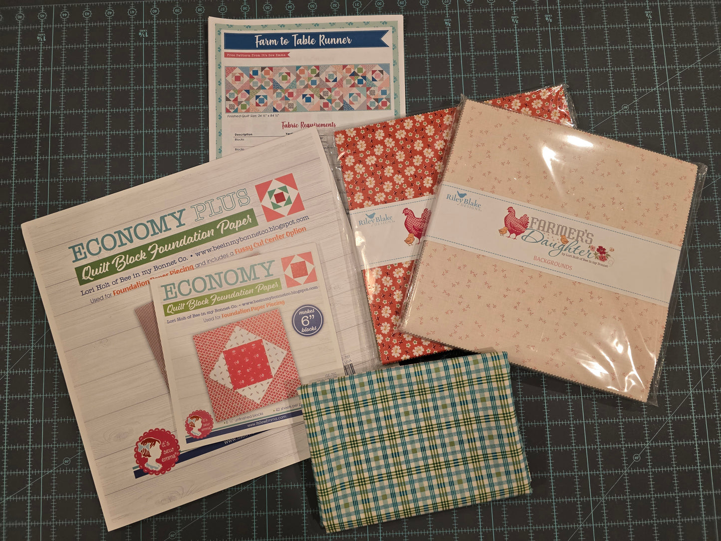 Farm to Table Runner Kit by Lori Holt featuring Farmer's Daughter Fabric